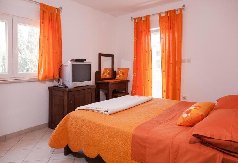 پانسیون Rooms Vesna