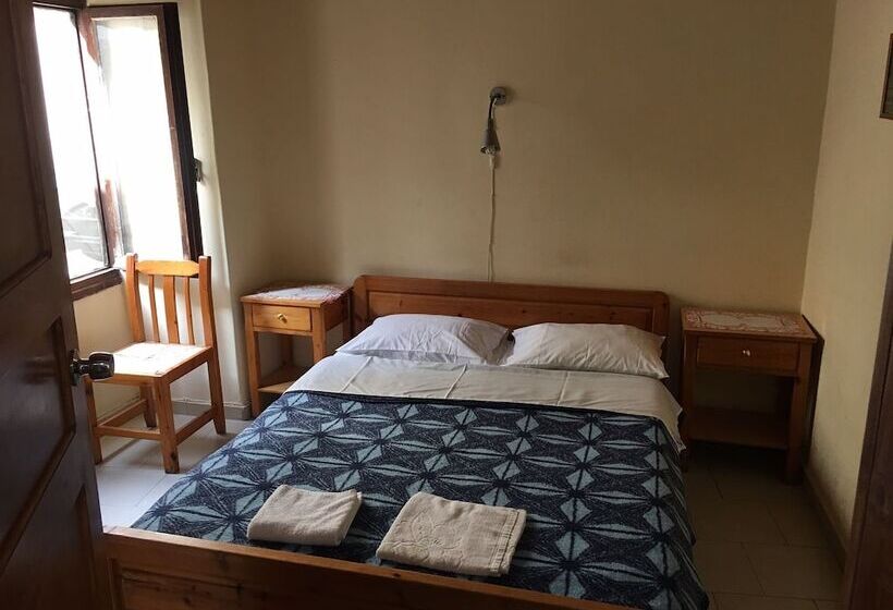 פנסיון Stelios Studios