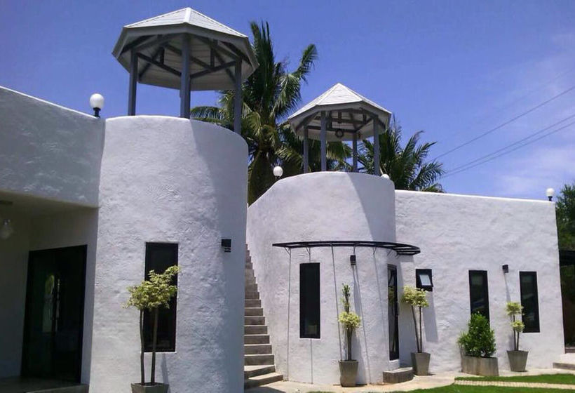 بنسيون The Balcony At Chao Samran