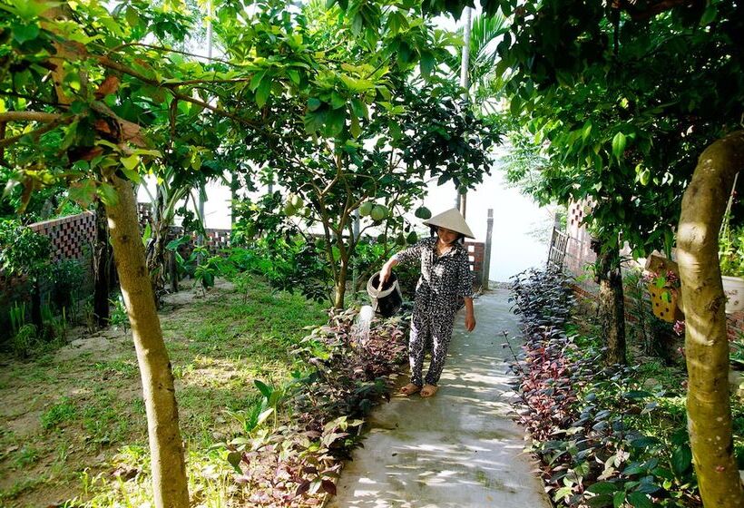 پانسیون Thu Bon Riverside Homestay