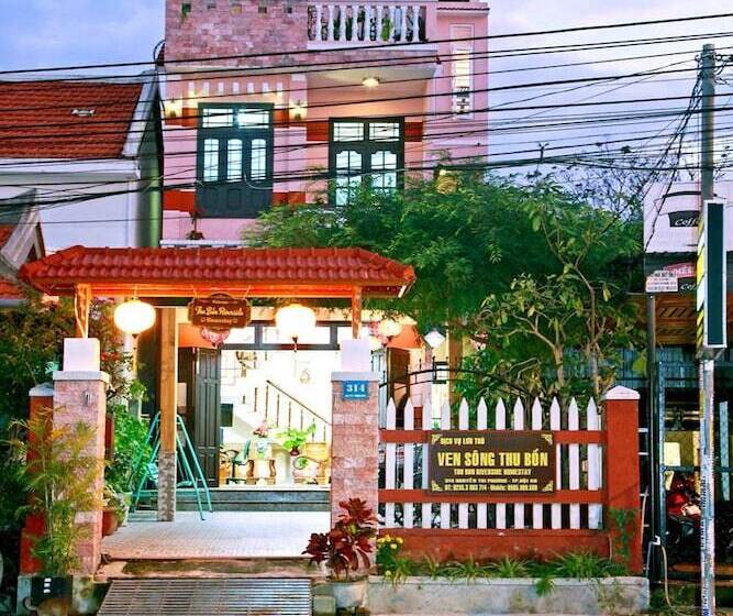 پانسیون Thu Bon Riverside Homestay