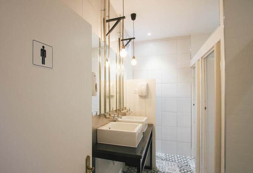 Ptm Downtown Hostel&suites