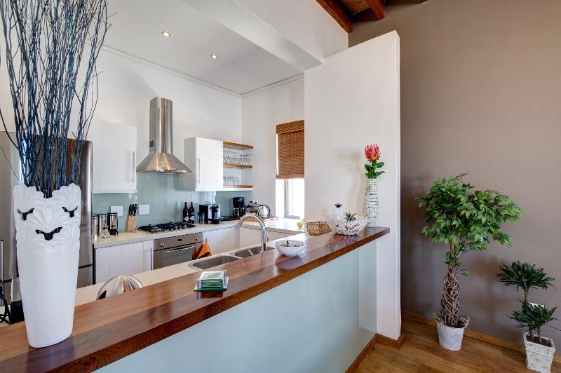 Santa Maria Beach House And Spa