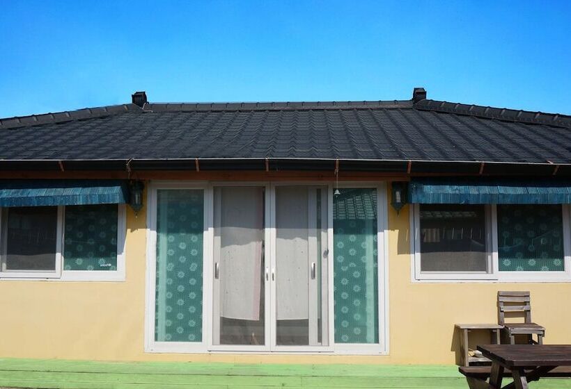 Unnie Guesthouse   Hostel