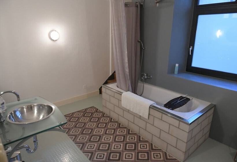 בית מלון כפרי Albergo Diffuso