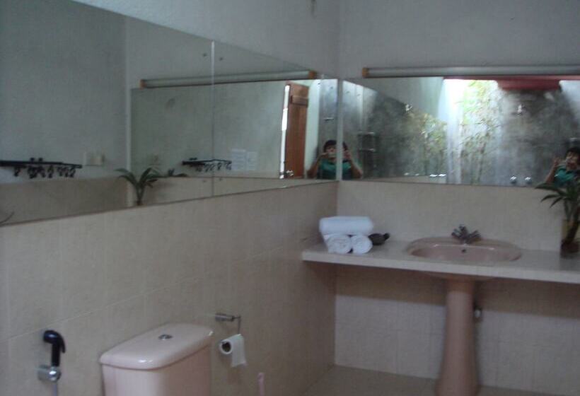 فندق Club Lespri