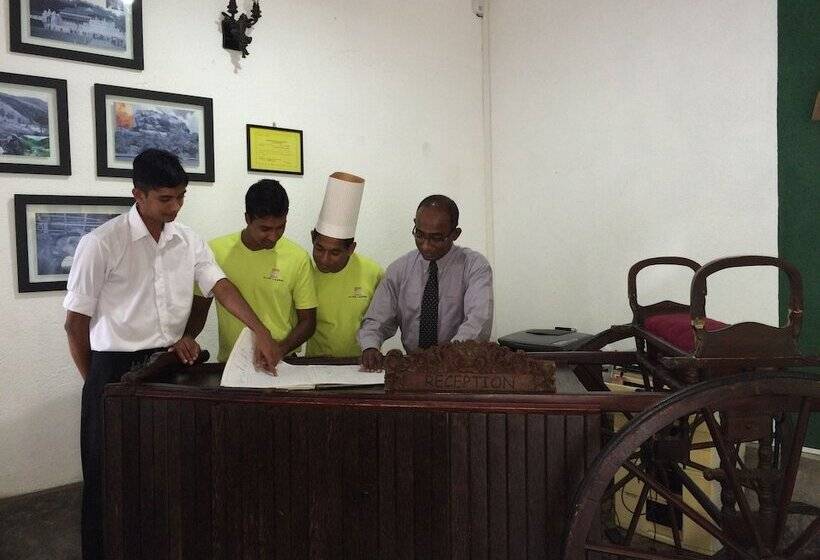 فندق Club Lespri