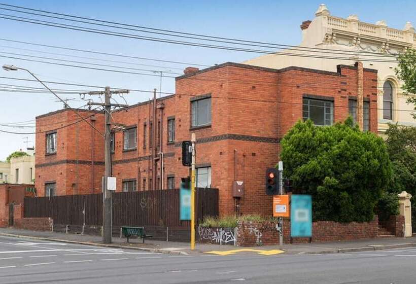 ユースホステル Richmond Private Rooms   151 Hoddle Homestay