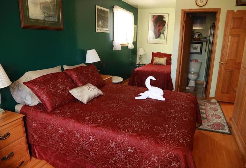 A Garden Stroll Bed & Breakfast