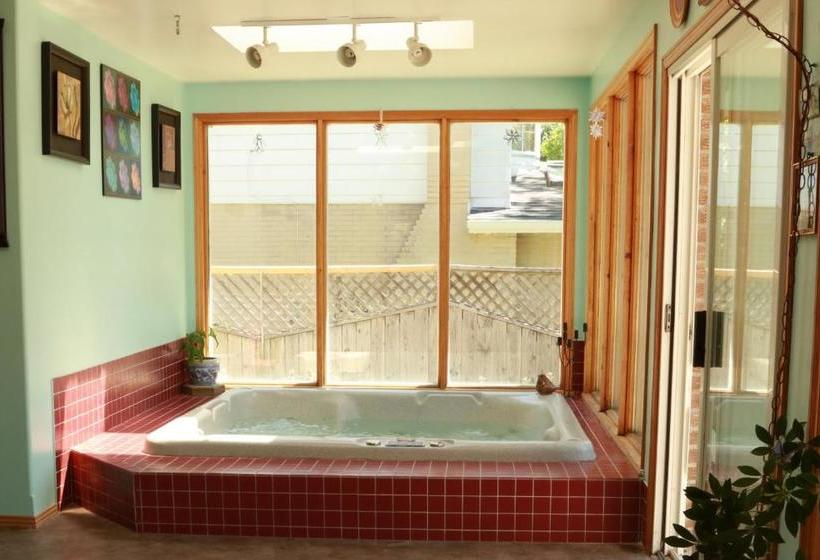 A Garden Stroll Bed & Breakfast