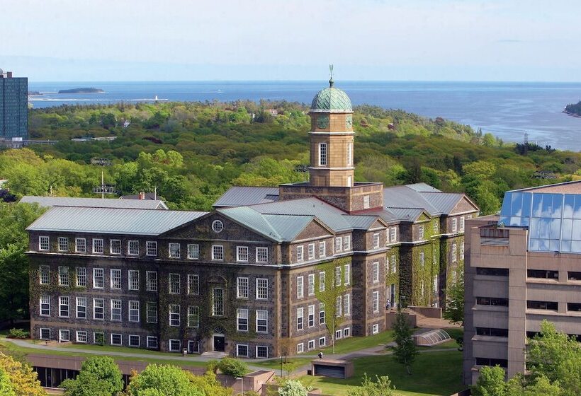 旅馆 Dalhousie University Accommodations