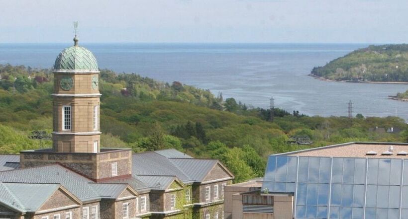 旅馆 Dalhousie University Accommodations