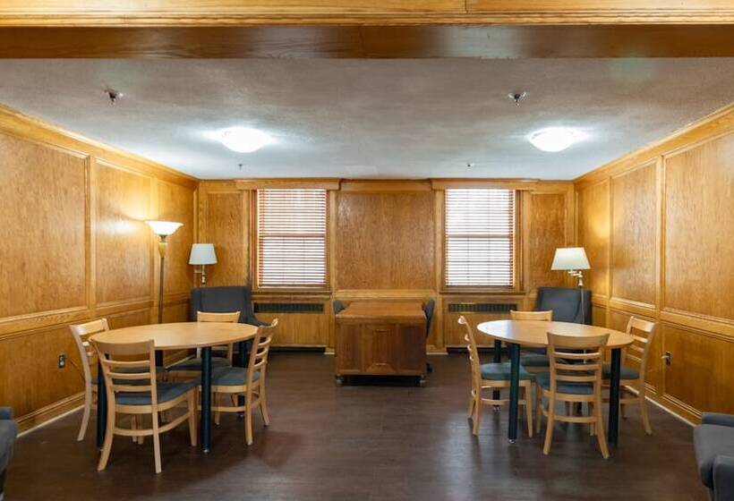 旅馆 Dalhousie University Accommodations