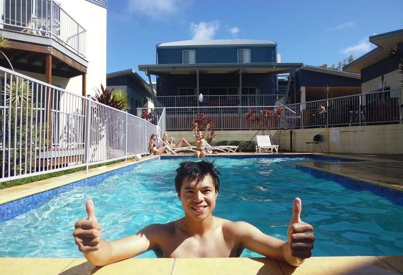 호스텔 Emu's Beach Resort