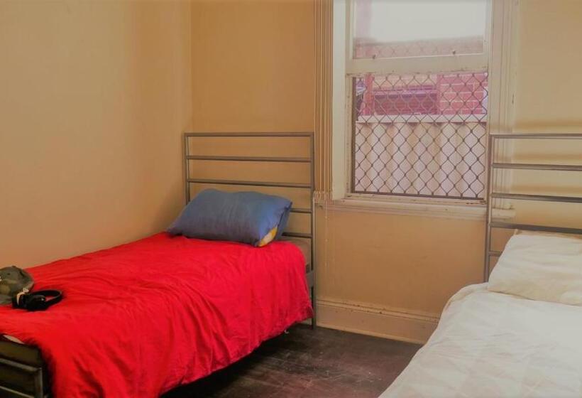 هاستل Myozexp Palmerston Lodge