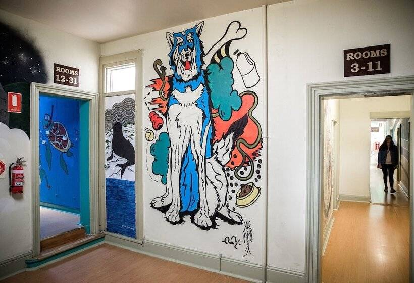 ユースホステル The Pickled Frog