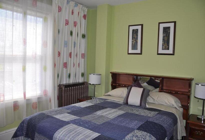 Ambassador B&b Guest Home