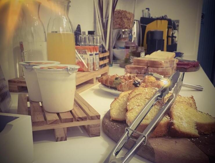 ベッドアンドブレックファースト Affittacamere La Giara