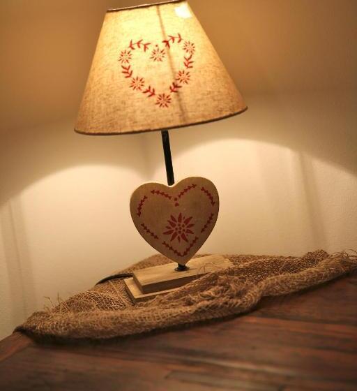 مبيت وإفطار Ar Mountains Lodge Villachiara