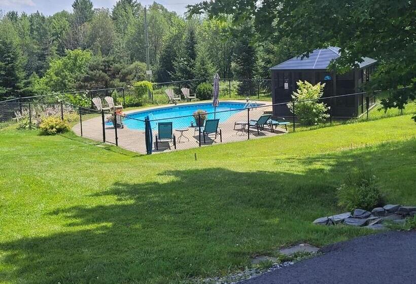 민박 Auberge Aux Deux Pères