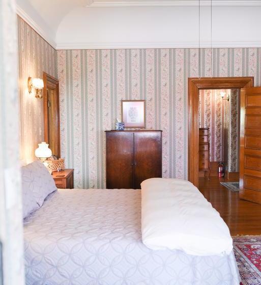 مبيت وإفطار Château La Motte Guest House