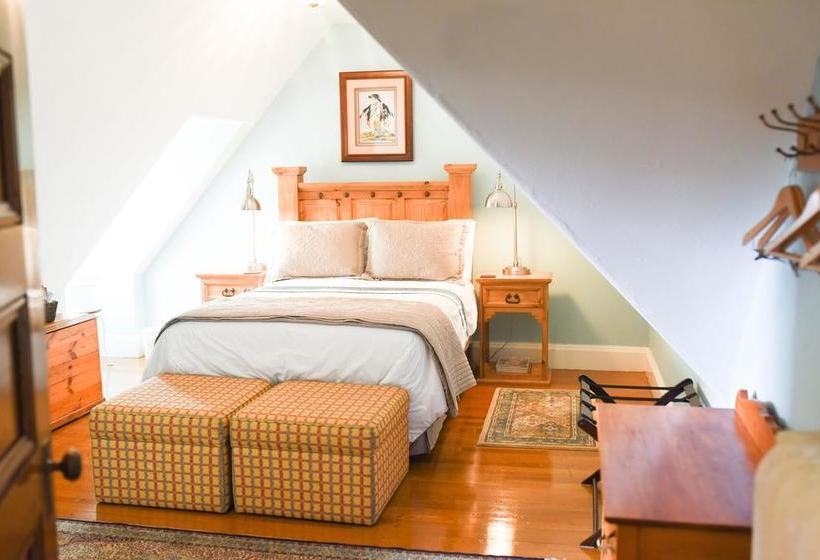 مبيت وإفطار Château La Motte Guest House