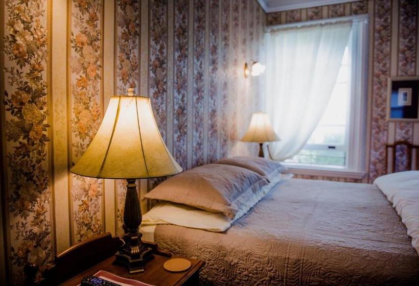 مبيت وإفطار Château La Motte Guest House