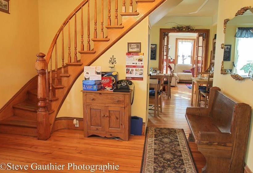 مبيت وإفطار Ici Et Maintenant