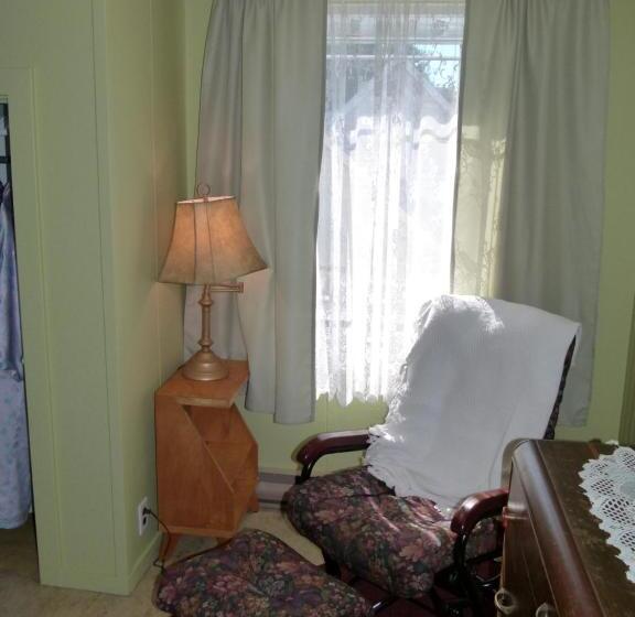 مبيت وإفطار La Maison Entre Mer Montagnes