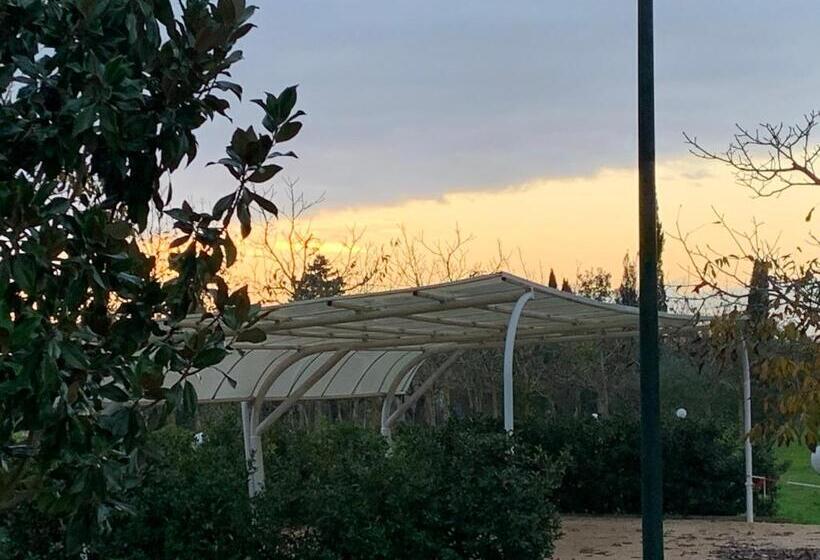 צימר Tenuta Monaci La Murra