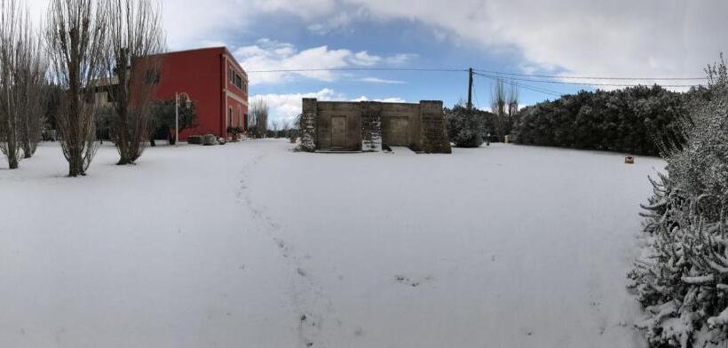 צימר Tenuta Monaci La Murra