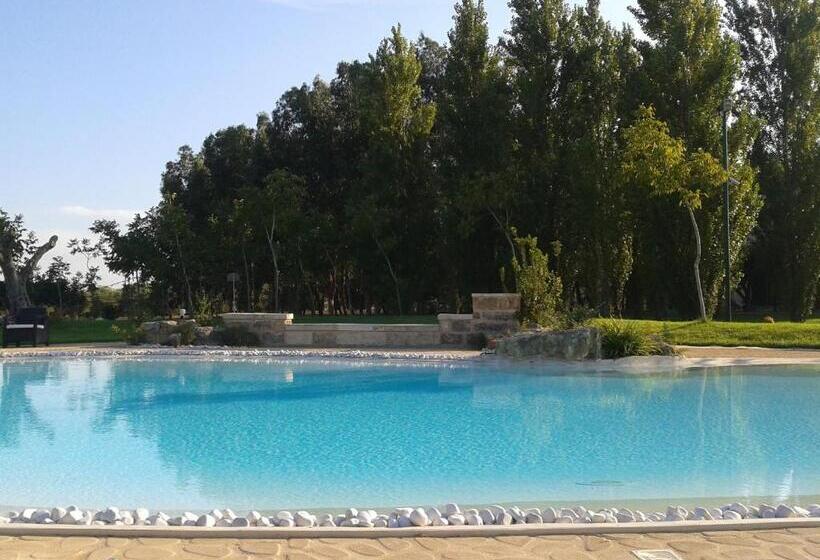 مبيت وإفطار Tenuta Monaci La Murra