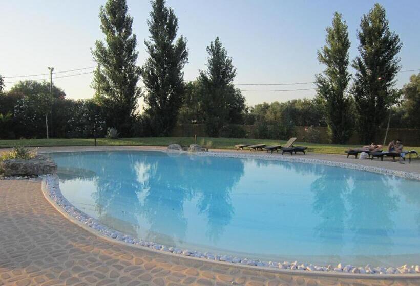 צימר Tenuta Monaci La Murra