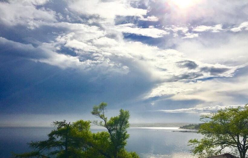 مبيت وإفطار Treadwell Inn