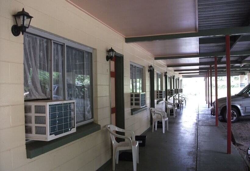Beerwah Glasshouse Motel