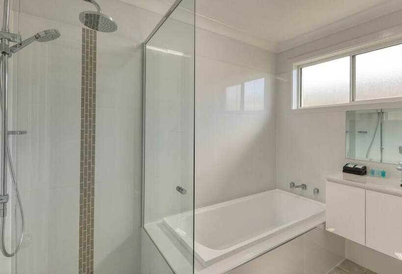 Colonial Motel & Apartments