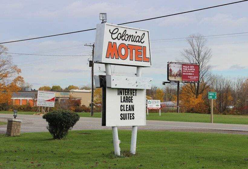 Colonial Motel