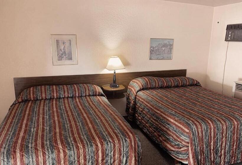 Evergreen Motel