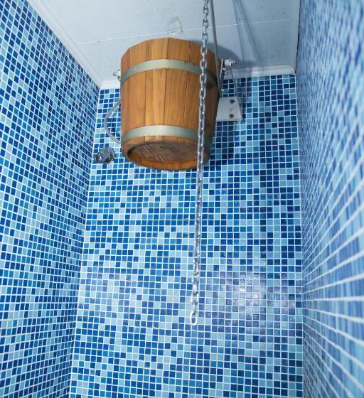 Family Hotel Emaly 2