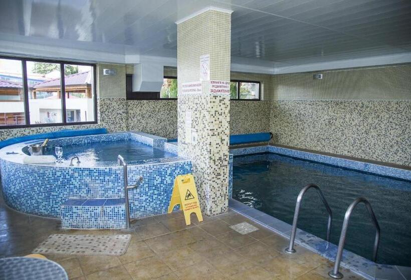 Family Hotel Emaly 2