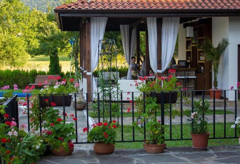 Family Hotel Strannopriemnitza