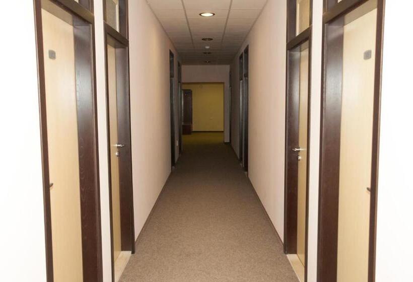 Hostel Izida 2