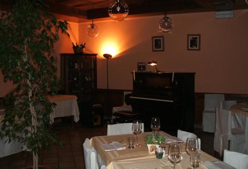 Отель Albergo Michieletto