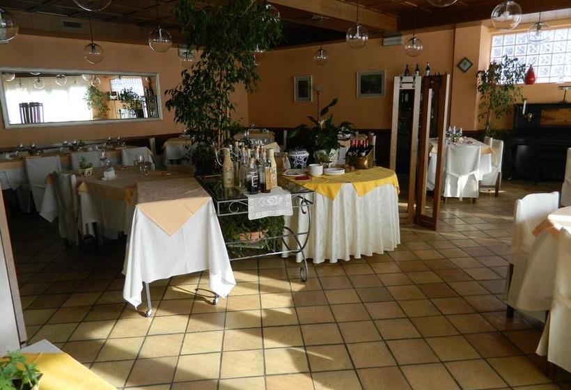 Отель Albergo Michieletto