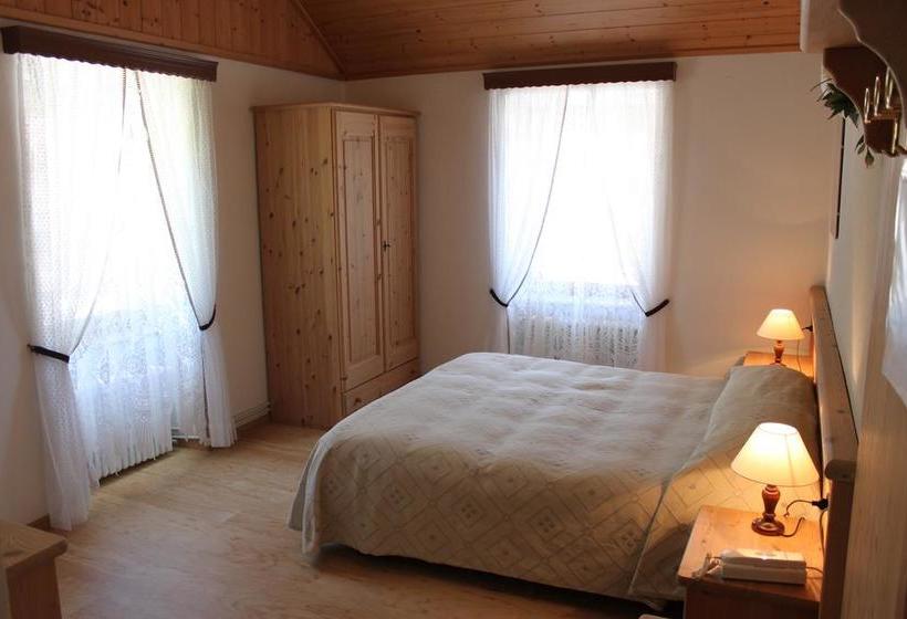 فندق Albergo Passo Brocon