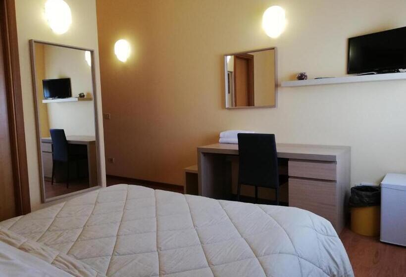 فندق Albergo Roma