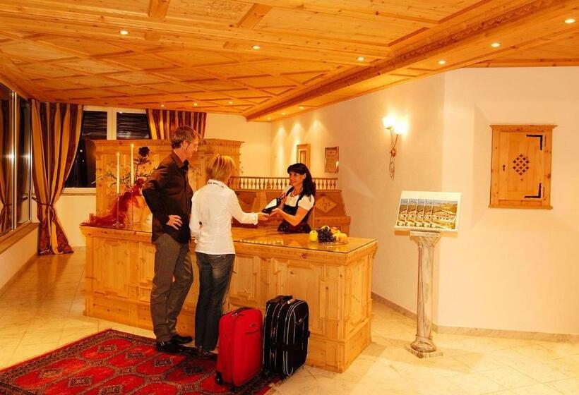 Отель Alpentirolis