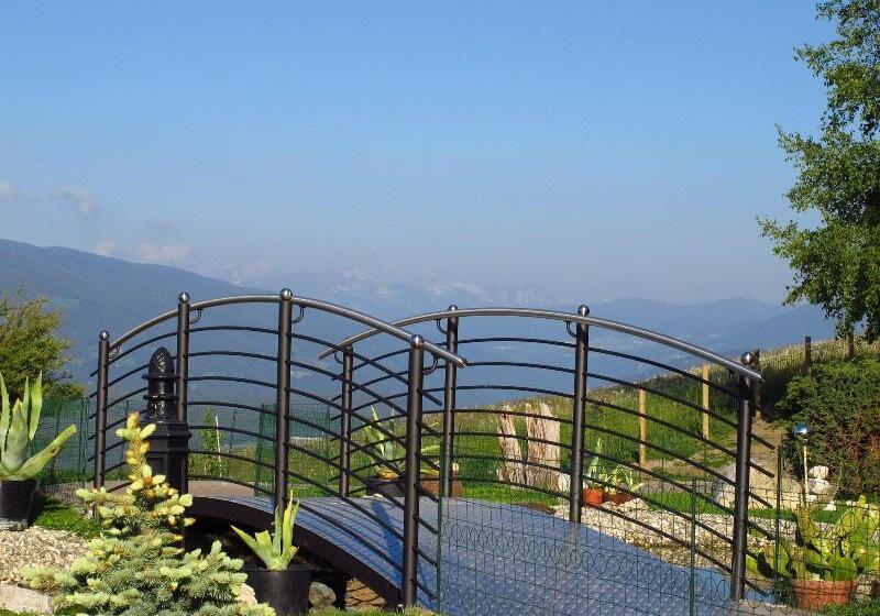 בית מלון כפרי Amaten