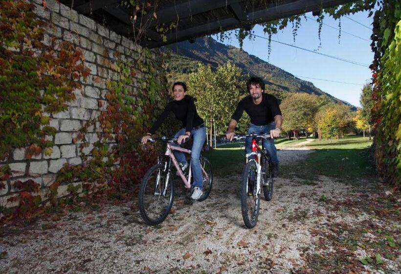 בית מלון כפרי Aurora