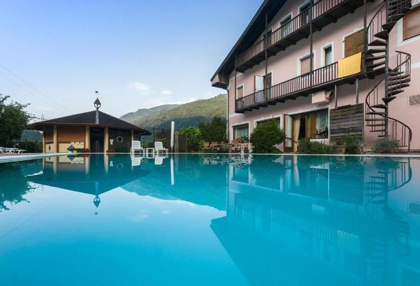 בית מלון כפרי Aurora